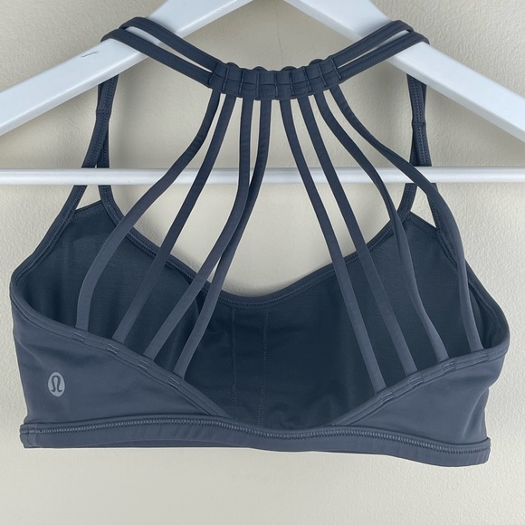 Lululemon Lighten Up Bra GREY with Pads - Picture 4 of 6